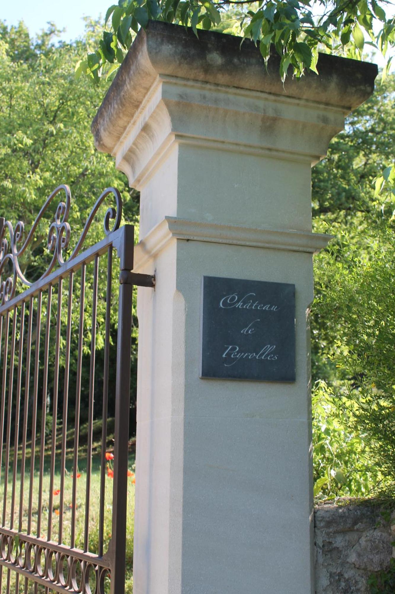 Chateau De Peyrolles Apt Exterior photo