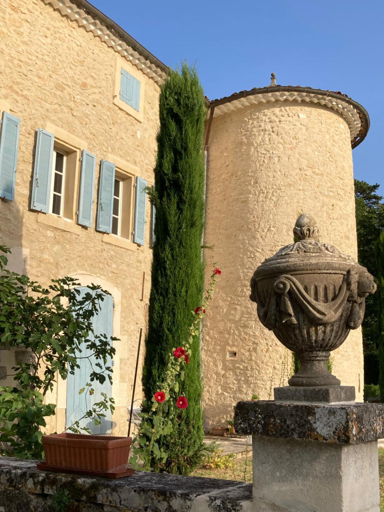 Chateau De Peyrolles Apt Exterior photo